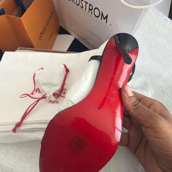 Rosa Z Christian Louboutin - Picture 3 of 6